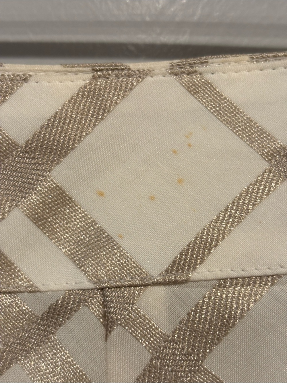 Burberry Cream and Beige Plaid Circle Skirt Made in Japan Size 42 - Picture 7 of 13